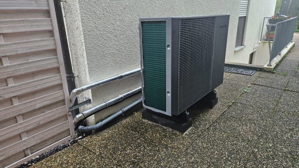 modernizacja-ogrzewania-pompy-ciepla-samsung-ehs-mono-zewnątrz